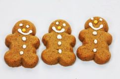 3-gingerbread-man-cookies